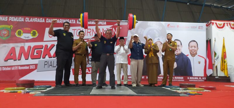 Foto : Mewakili Wali Kota Samarinda, Kepala Bidang Peningkatan Prestasi Olahraga (Kabid PPO) Disporapar, Supriyatmono, Membuka Resmi Ajang Yang Akan Berlangsung Sampai Rabu (1/11) Besok