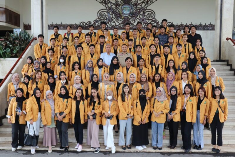 Foto : Wakil Ketua DPRD Kaltim Seno Aji saat memberikan Kuliah Umum kepada Mahasiswa Unmul, Fakultas Ilmu Sosial dan Ilmu Politik, Program Studi Ilmu Pemerintahan