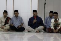 Foto: Bupati Kukar, Edi Damansyah, bersama warga Desa Loa Janan Ilir.