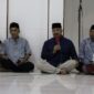 Foto: Bupati Kukar, Edi Damansyah, bersama warga Desa Loa Janan Ilir.