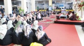 Foto: DWP Kabupaten Kukar menggelar halal bi halal dan pertemuan rutin di DPMPTSP.