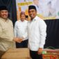 Foto: Bupati Kukar, Edi Damansyah, beri pengharggan pada Pondok Thafiz Qur'an (PTQ). 