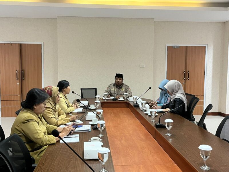 Foto : DPRD Samarinda Hearing bersama DPPKB terkait program penurunan angka stunting. (Foto : AL)