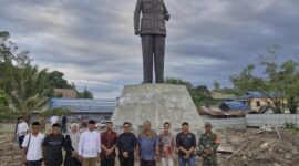 Foto : Potret pembangunan monumen Bung Karno di Sangasanga, Kukar.