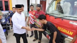 Foto: Kecamatan Sebulu terima tambahan alat pemadam kebakaran satu unit Fire Truck dan satu unit Fire Boat.