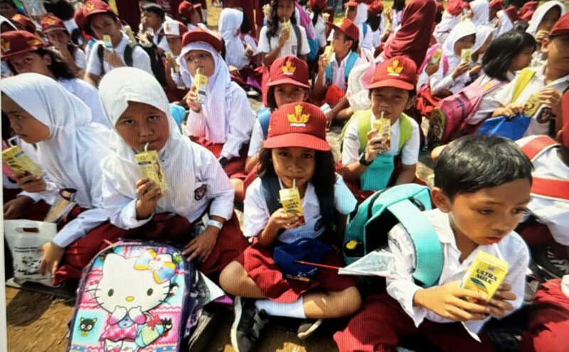 Foto : Upaya pencegahan stunting di Kutai Kartanegara, Dinas Ketahanan Pangan (Disketapang Kukar) telah memperkenalkan program Gerakan Gemar Minum Susu atau Gerimis.